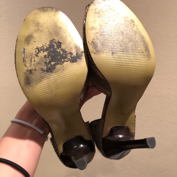 Steve Madden Reptile Print Bronze Peep-Toe Heel | Size: 5.5 - Picture 8 of 8